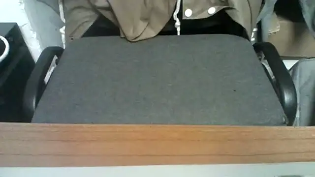 elegantblack online show from March 19, 12:42 pm