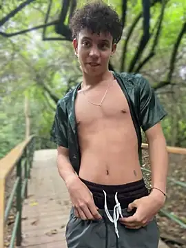 yoursexyjose online show from April 18, 7:58 pm