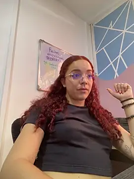 Snapshot of Miss_Dior2 chatting on February 12, 4:35 pm Miss Dior2 online show from February 12, 4:35 pm