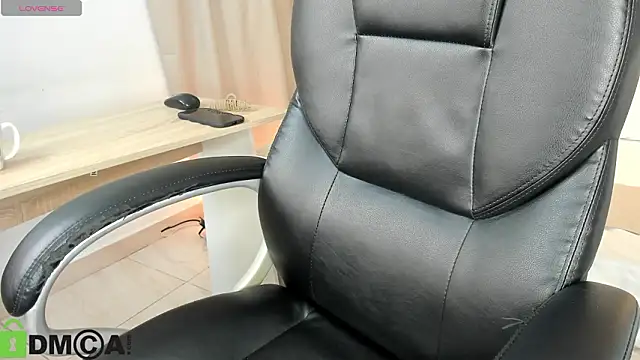 linda dixon online show from March 4, 12:11 pm