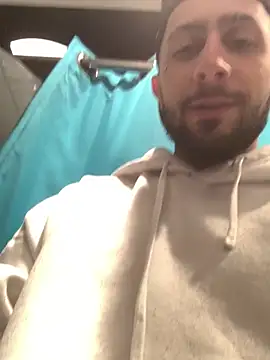 robeertiito online show from March 17, 8:12 pm