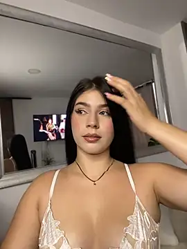  HannahFox  online show from July 9, 10:47 pm