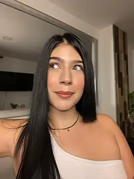  HannahFox  online show from August 6, 2:02 am