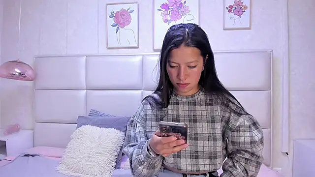 double temptation  online show from March 31, 12:38 pm