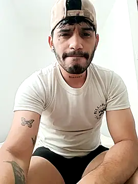 Snapshot of JOC3G chatting on February 21, 9:16 pm JOC3G online show from February 21, 9:16 pm