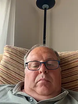 Snapshot of YachtCaptain10 chatting on May 11, 4:37 pm YachtCaptain10 online show from May 11, 4:37 pm