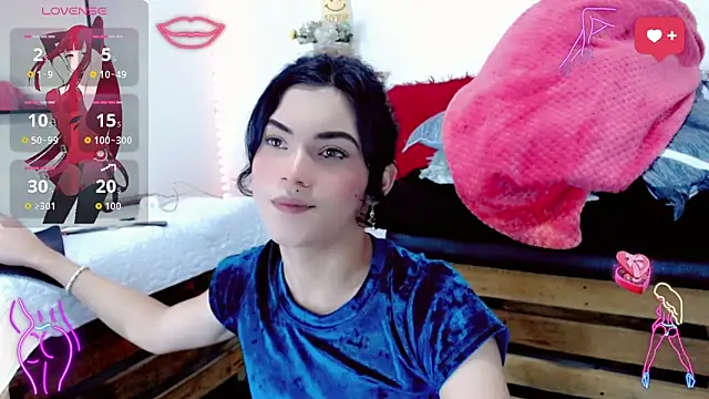 NathalialLooes online show from February 5, 9:52 pm