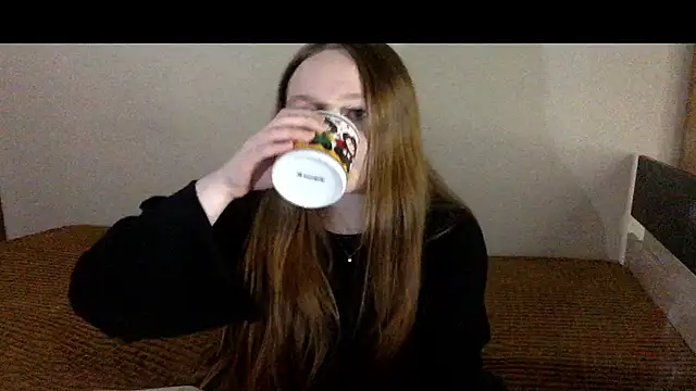 vikipinkk online show from March 1, 8:33 pm