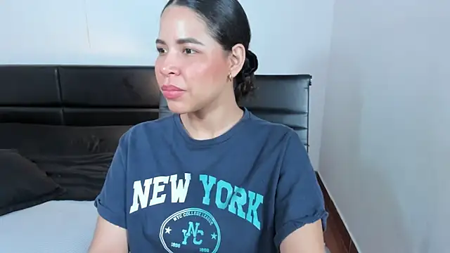 AshlyViper online show from February 6, 10:57 pm