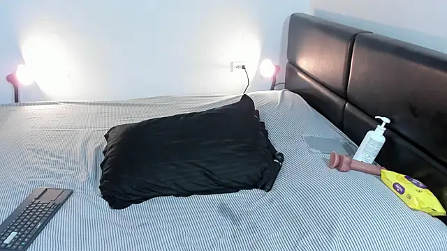 AshlyViper online show from March 22, 3:32 am