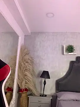 KarelyMitchel online show from April 19, 11:53 am