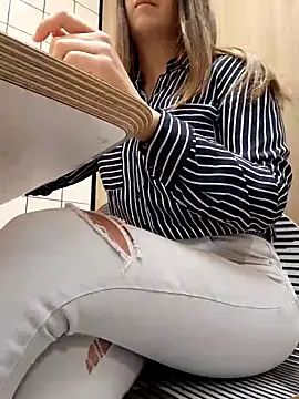 Alexdevil92 online show from April 17, 7:11 am