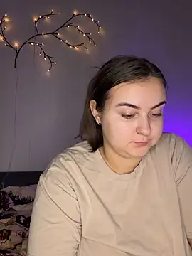 AlyaX X online show from February 4, 1:39 pm