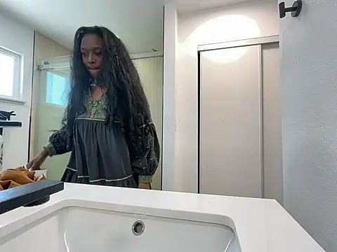 Anadia Starr online show from April 12, 12:15 am