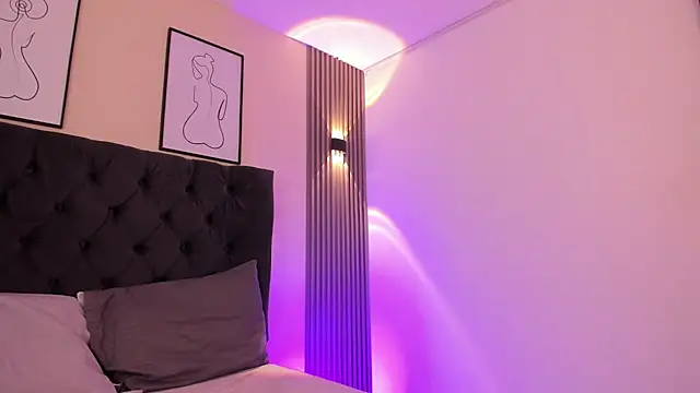 SARHA ANTONELLI online show from March 17, 12:19 pm