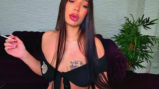 MollyDolley online show from February 28, 8:21 pm