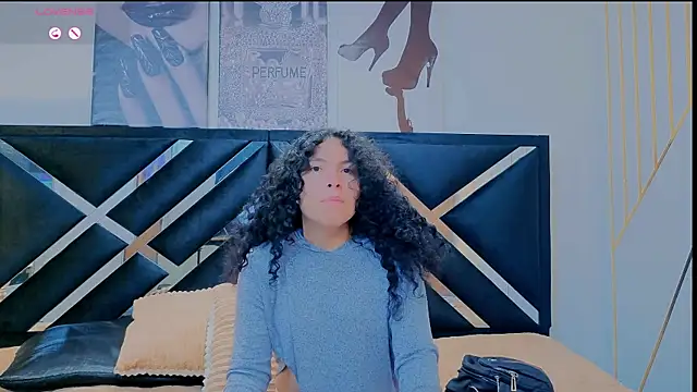 Zoe-yanin online show from April 20, 6:53 pm