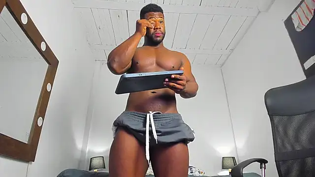 James McBoy online show from February 27, 6:35 am