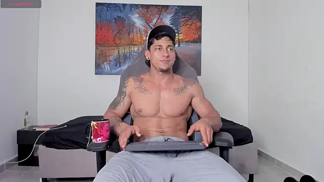 ryanwhite3 online show from April 22, 9:16 pm