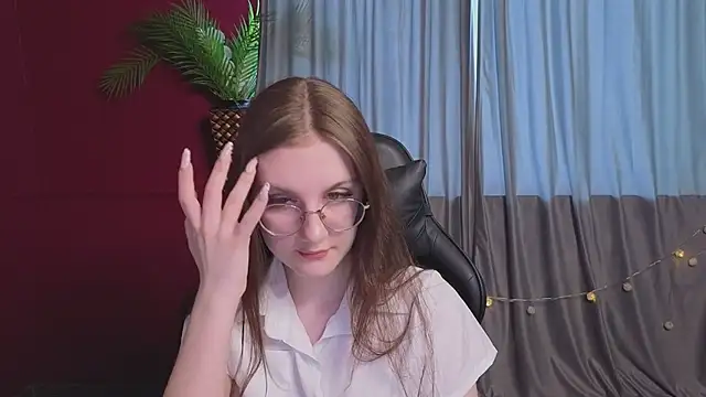 VixenLight online show from February 24, 2:31 am