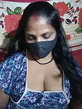 Snapshot of Parul-009 chatting on May 20, 6:14 pm Parul-009 online show from May 20, 6:14 pm
