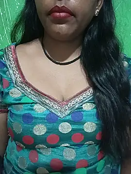 Snapshot of Parul-009 chatting on May 21, 6:31 am Parul-009 online show from May 21, 6:31 am