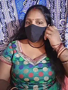 Snapshot of Parul-009 chatting on May 29, 6:00 am Parul-009 online show from May 29, 6:00 am