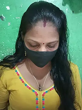 Snapshot of Parul-009 chatting on July 23, 5:49 am Parul-009 online show from July 23, 5:49 am