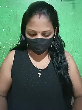 Snapshot of Parul-009 chatting on July 24, 5:27 am Parul-009 online show from July 24, 5:27 am