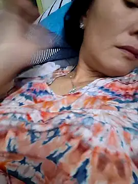 Baby-loveass69 online show from April 18, 2:10 pm