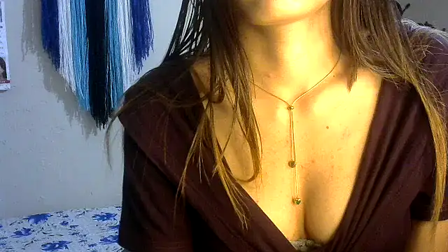 Snapshot of call_me_babyy chatting on May 17, 5:31 pm call me babyy online show from May 17, 5:31 pm