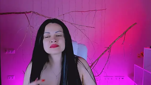 karolina robinson online show from February 1, 3:54 pm