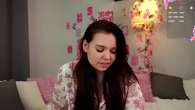 ManyMercuri online show from February 20, 2:06 pm