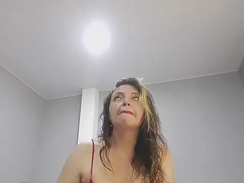 KENDRA-HONEY online show from April 22, 2:29 pm