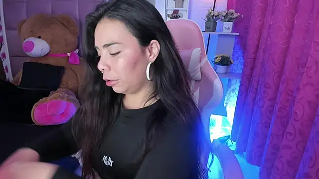 liany taylor online show from April 16, 2:56 am