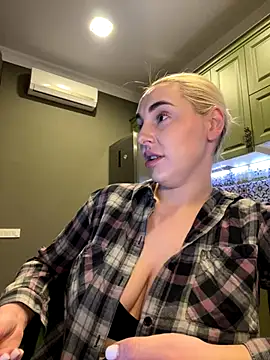 Best-B00bs online show from November 18, 8:57 pm