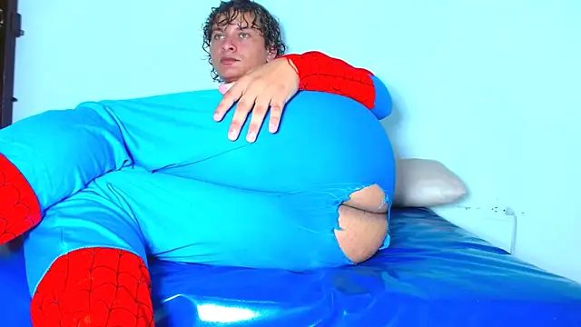 arielnoir6958 online show from April 24, 12:13 am