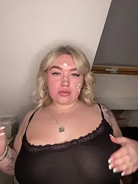 TwoWayT xx online show from February 18, 10:22 am