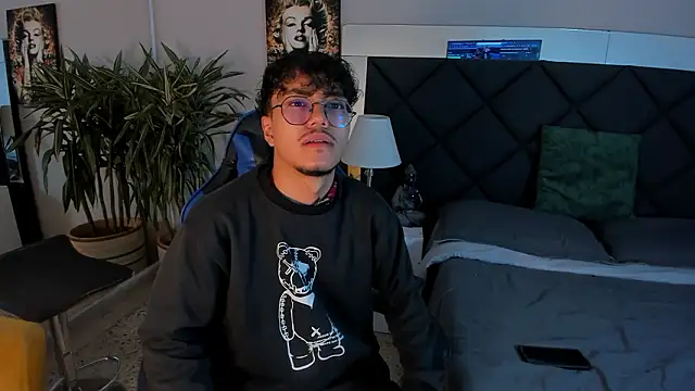 kai storn online show from February 21, 11:33 am