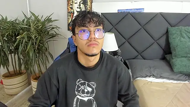 kai storn online show from March 3, 11:38 am