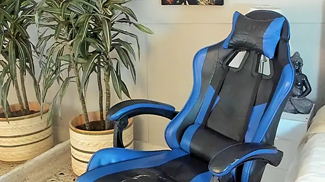 kai storn online show from April 21, 11:49 am