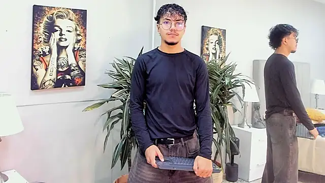 kai storn online show from May 15, 11:17 am