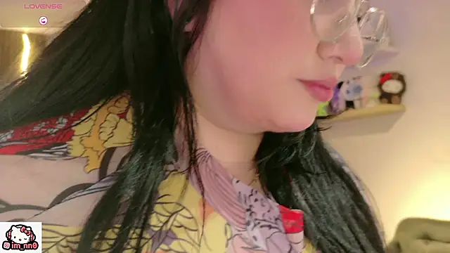 ninna sweet online show from April 19, 1:32 pm