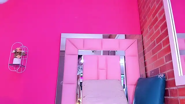 Baby doll XOXO online show from February 7, 1:04 pm