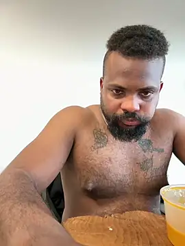 BigCatXLOfficial online show from April 17, 6:00 pm