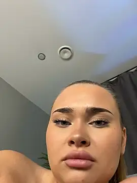 MonicaWestt online show from February 6, 7:45 am