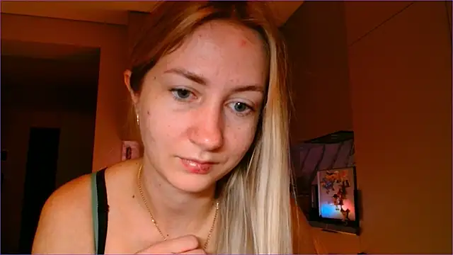 BluueSilk online show from December 15, 6:06 am