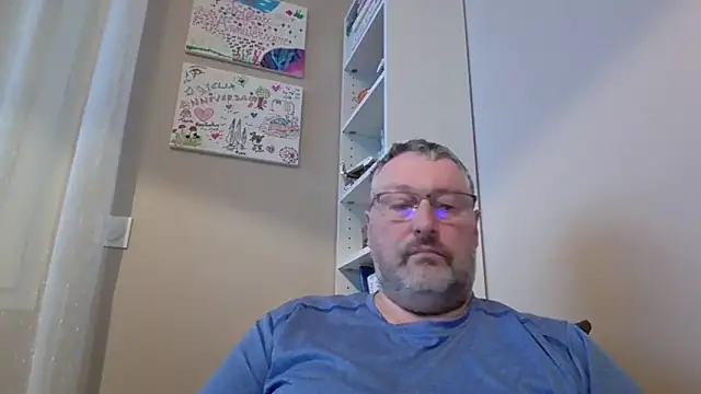 Snapshot of doudou310 chatting on February 5, 6:29 am doudou310 online show from February 5, 6:29 am