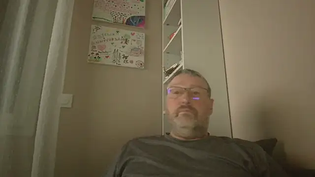 Snapshot of doudou310 chatting on February 6, 5:34 am doudou310 online show from February 6, 5:34 am