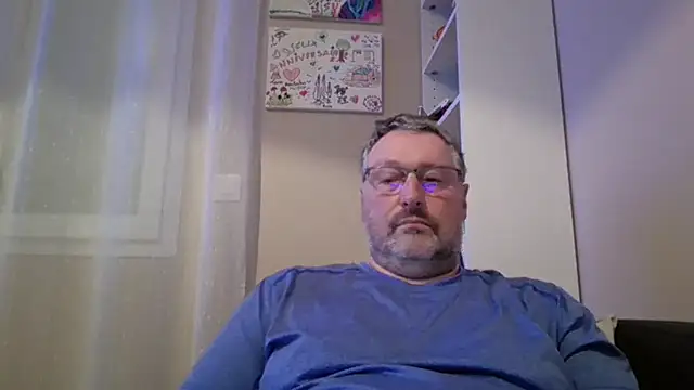 Snapshot of doudou310 chatting on February 24, 5:16 am doudou310 online show from February 24, 5:16 am